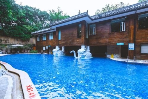 โรงแรมเอ๋อเหมยซาน แกรนด์ (Emeishan Grand Hotel)1