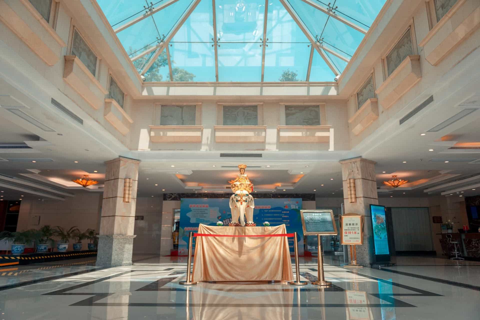 Emeishan Grand Hotel