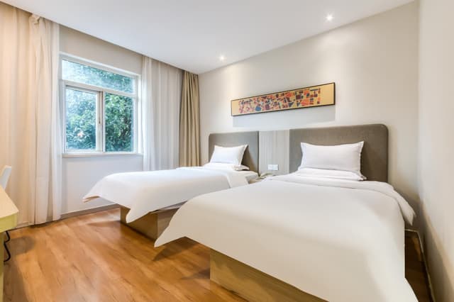 Twin Superior Room