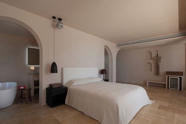Romantic Studio Suite, 1 Queen Bed, Patio, Sea View