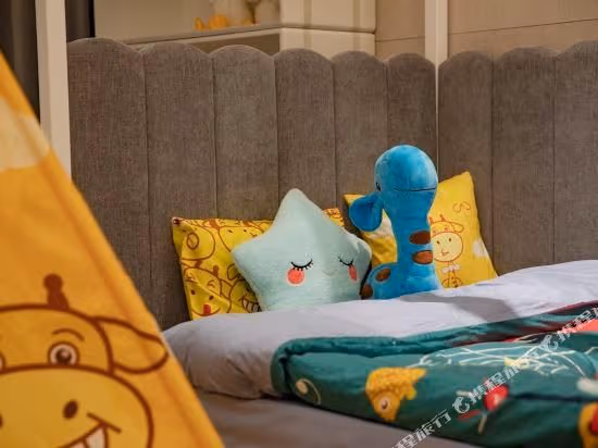 Parent-Child Room