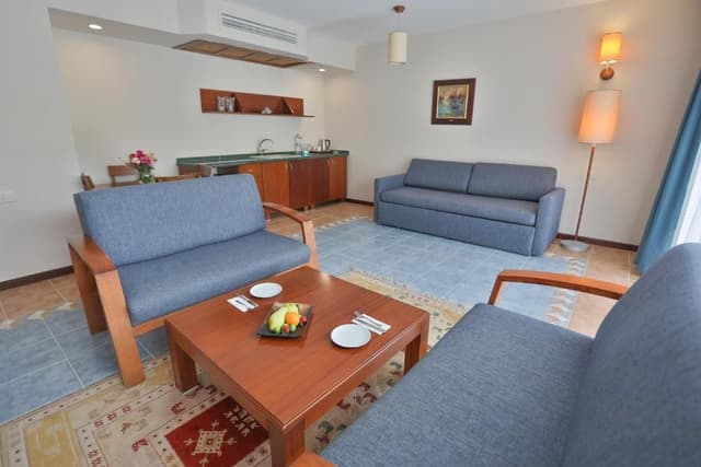 Suite with Garden View