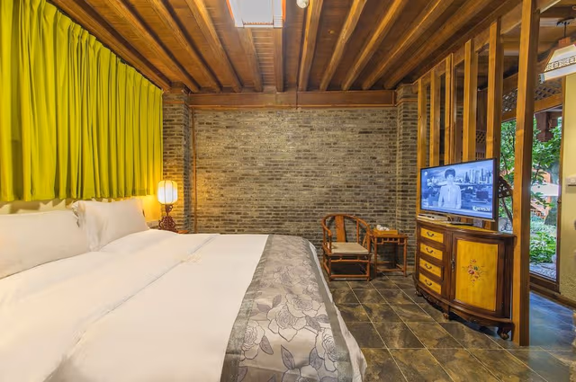 Classic Double Room
