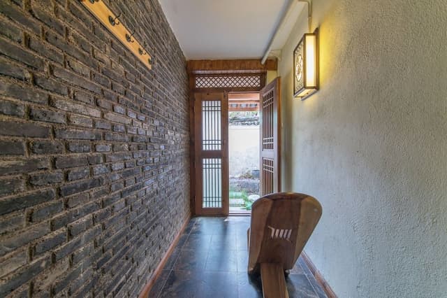 Signature Suite