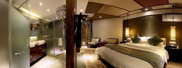 Standard King Room