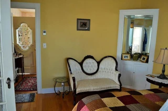 Premium Suite, 1 King Bed, Jetted Tub