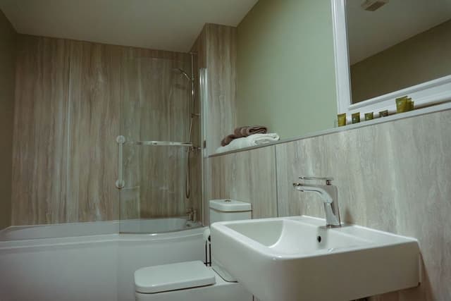 Classic Double or Twin Room, Accessible, Ensuite