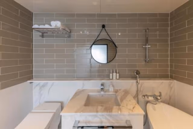 Deluxe Suite with Sea View