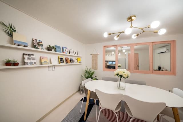 Comfort Shared Dormitory, Women only (non-Korean nationals only)