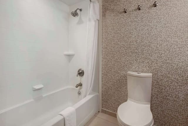 Studio, 2 Queen Beds, Accessible, Non Smoking (Hearing)
