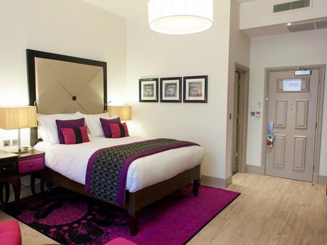 Premium Room