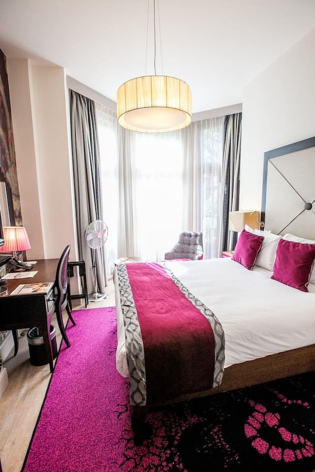Premium Room, 1 Queen Bed