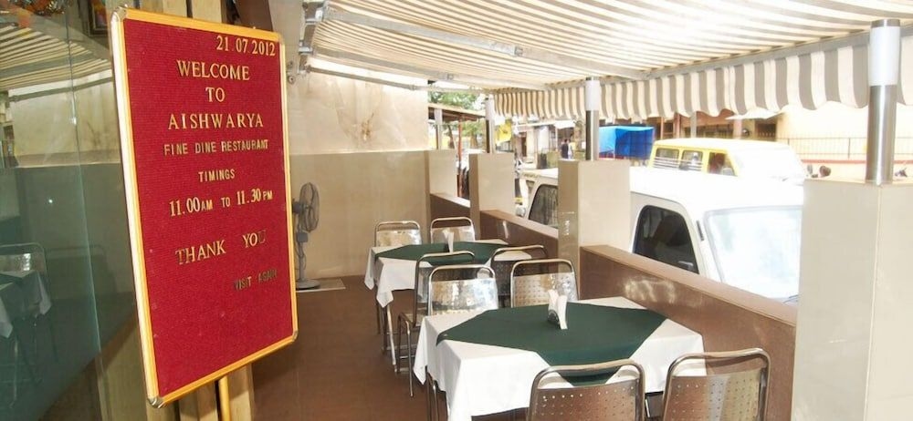 Hotel Aishwarya Residency3