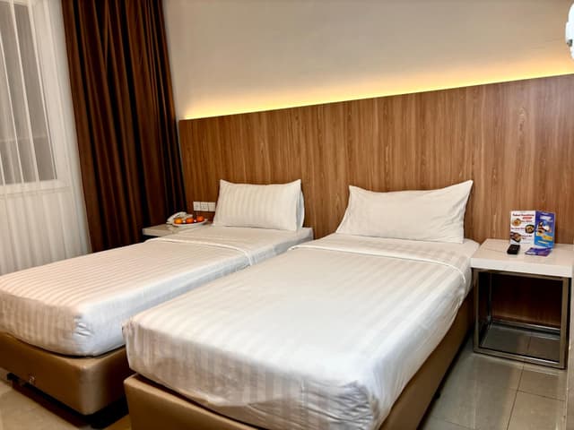 Deluxe Room Twin Bed