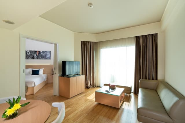 Deluxe Suite