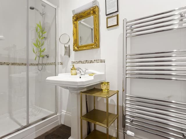 Classic Double Room, Ensuite