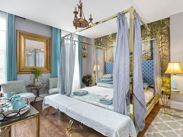 Superior Double Room, Ensuite (St Petersburg)