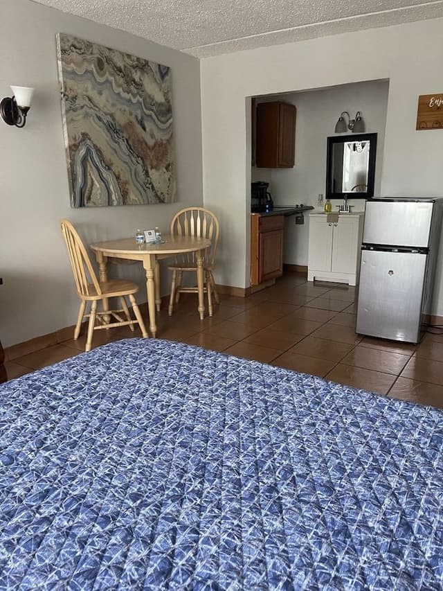 Deluxe Single Room, 1 Queen Bed, Non Smoking