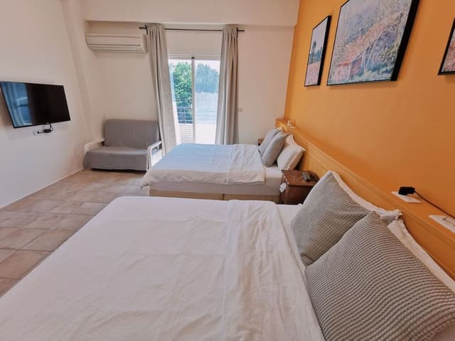 Family Quadruple Room, Balcony, Mountainside
