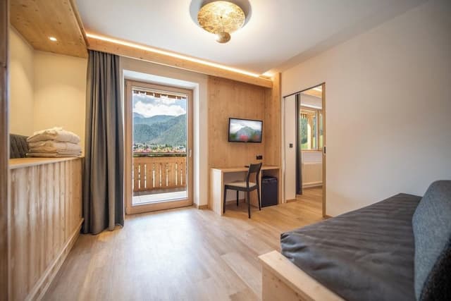 Classic Quadruple Room, Multiple Beds, Mountain View