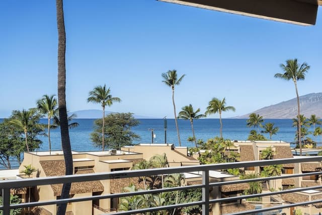 Condo, 1 King Bed with Sofa bed, Balcony, Ocean View (Kamaole Beach Royale 405)