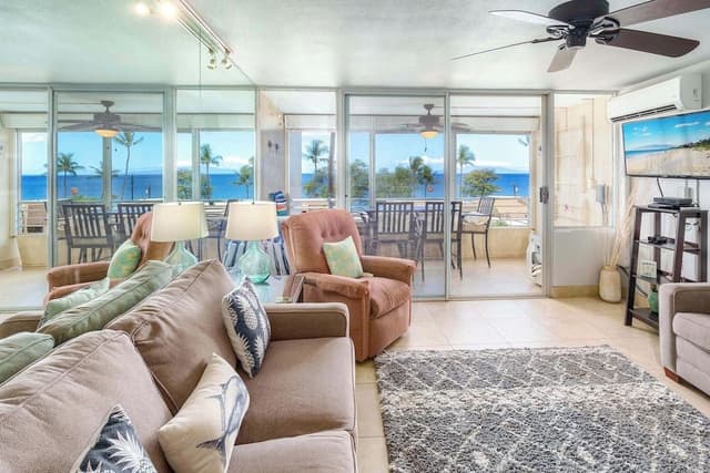 Condo, 1 King Bed with Sofa bed, Balcony, Ocean View (Kamaole Beach Royale 404)