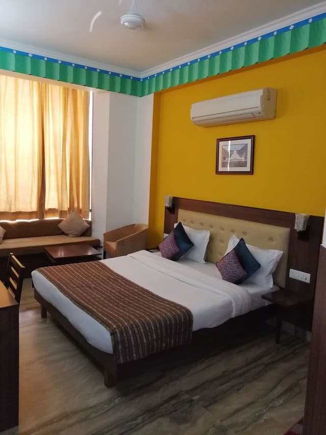 Executive Double Room, 1 King Bed, Smoking, City View