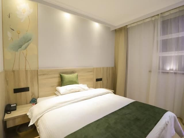 GTI - 1 Bed Guest Room, 1.5M Bed