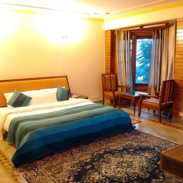 Premium Suite, Valley View, Corner