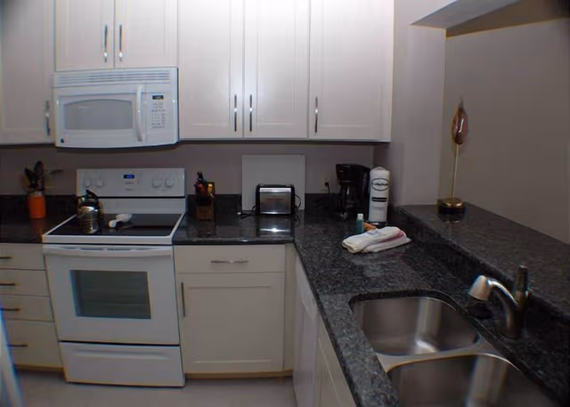 Condo, 4 Bedrooms