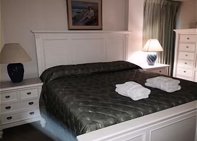 Condo, 2 Bedrooms