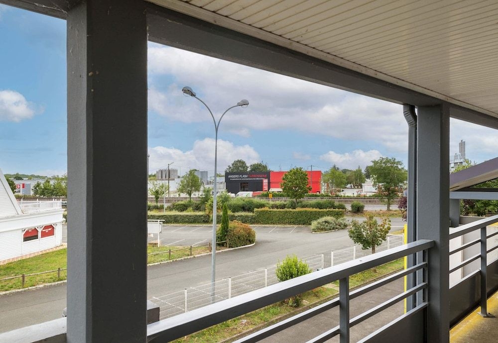 B&B Hotel Angers 10
