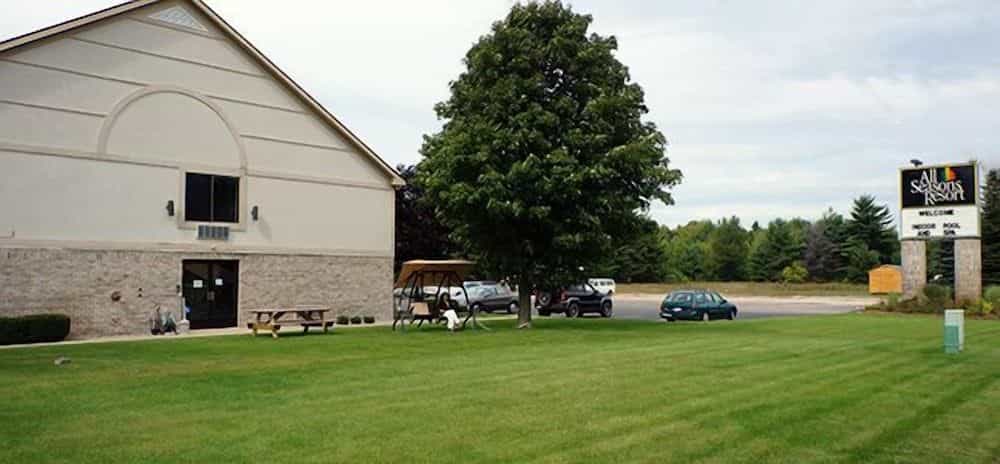 All Seasons Resort