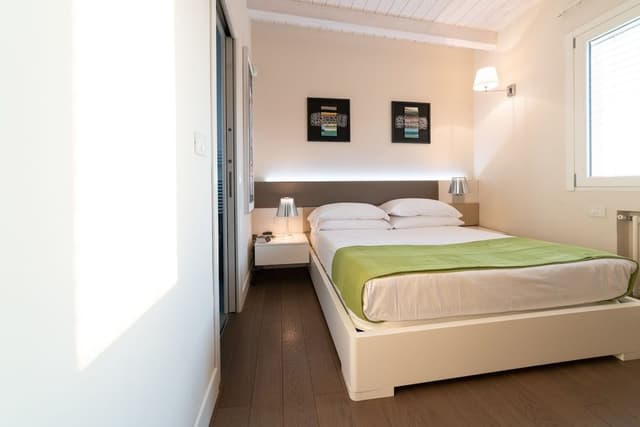Panoramic Penthouse, 2 Bedrooms, 2 Bathrooms, Tower