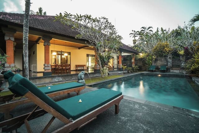 Standard Villa