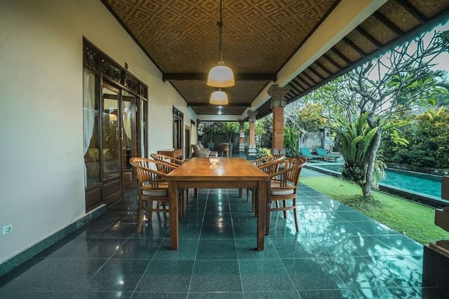 Standard Villa