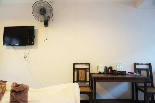Twin Room with Air Conditioning