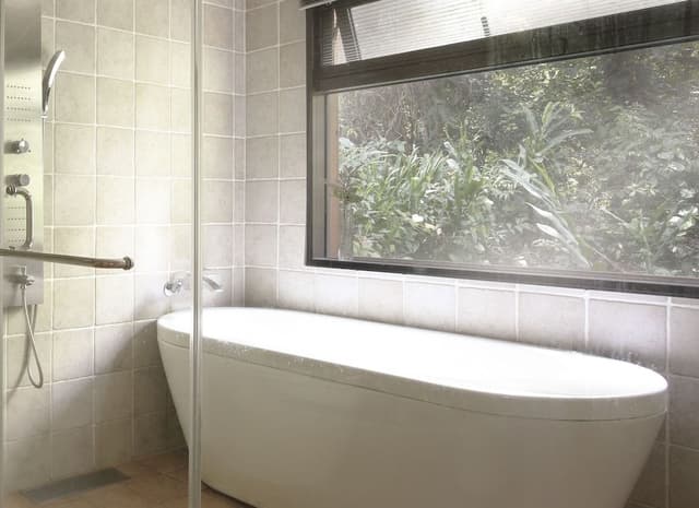 Signature House, 2 Bedrooms, 2 Bathrooms, Courtyard View