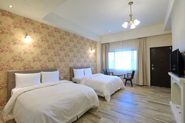 Basic Quadruple Room, 2 Double Beds