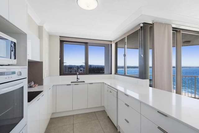 3 Bedroom Penthouse Ocean View Apartment