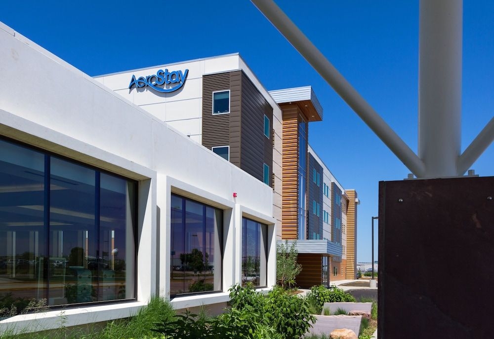 AeroStay Hotel0