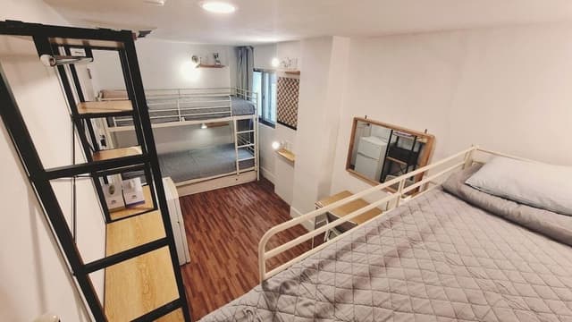 Basic Shared Dormitory, Women only