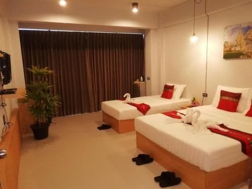 Deluxe Family Room
