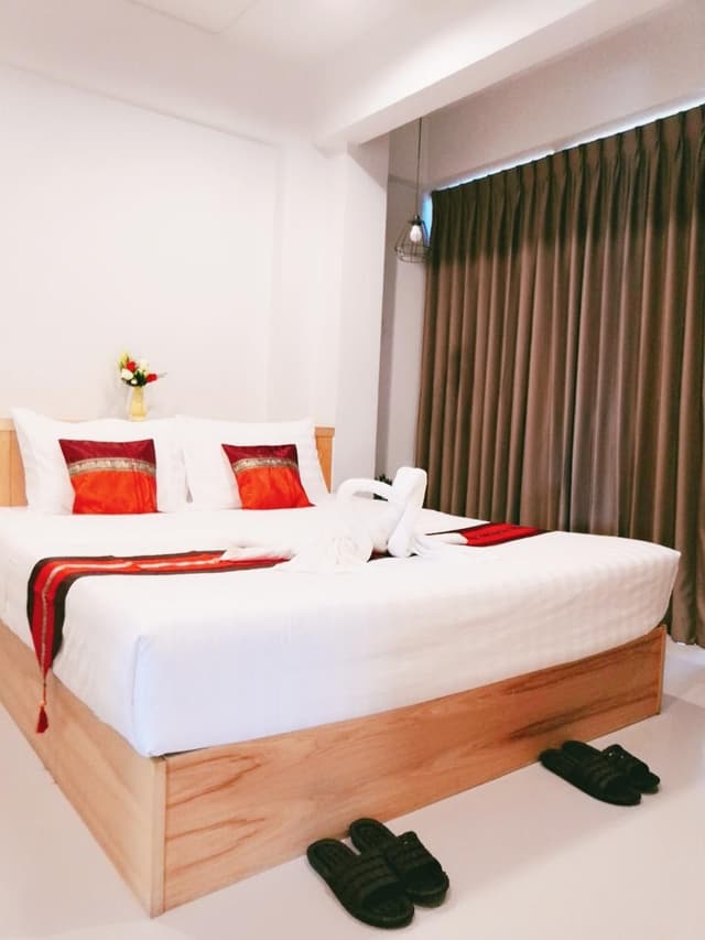 Deluxe King Bed Room