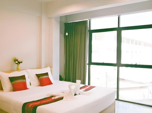 Deluxe King Bed Room