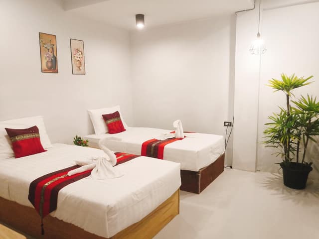 Economy Twin Room without Window