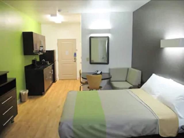 Standard Room, 2 Queen Beds, Non Smoking