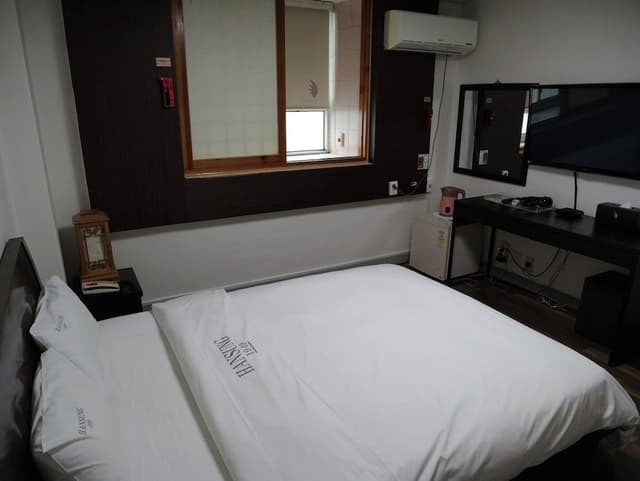 Standard Double Room, 1 Double Bed, City View