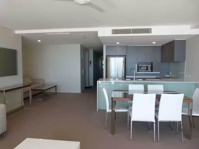 Apartment, 2 Bedrooms, Spa Bath, Partial Ocean View