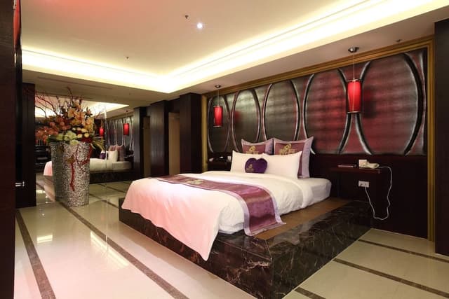 Business Double Room, 1 Double Bed (No one guest is allowed)